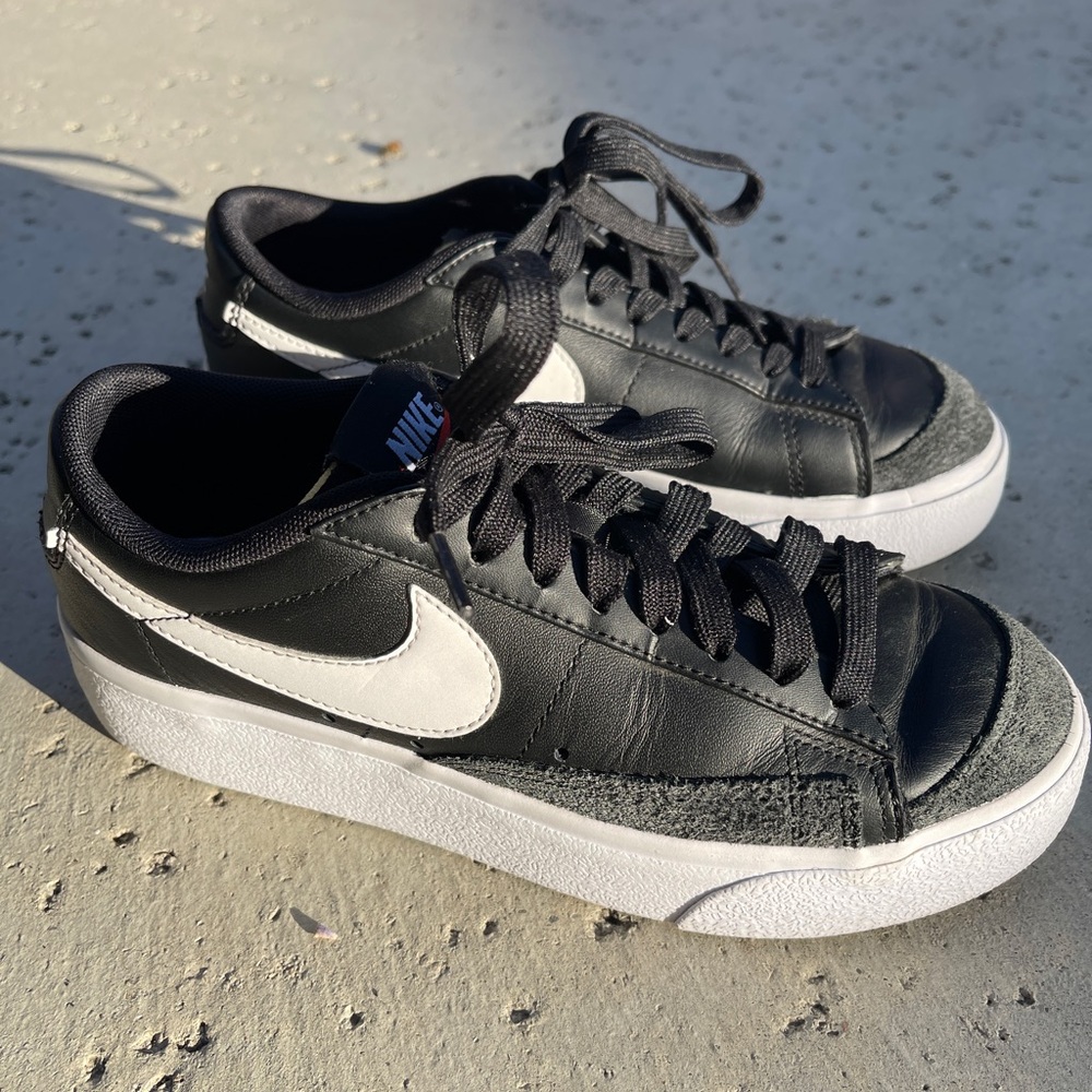 Nike Blazer Low Platform 'Black White'